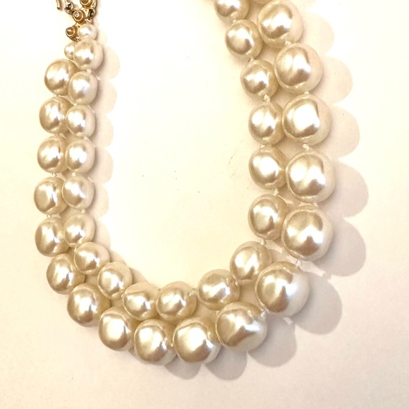 Carolee Original Necklace Romantic Faux Rich Double strand Pearl Necklace Unisex - Picture 10 of 11